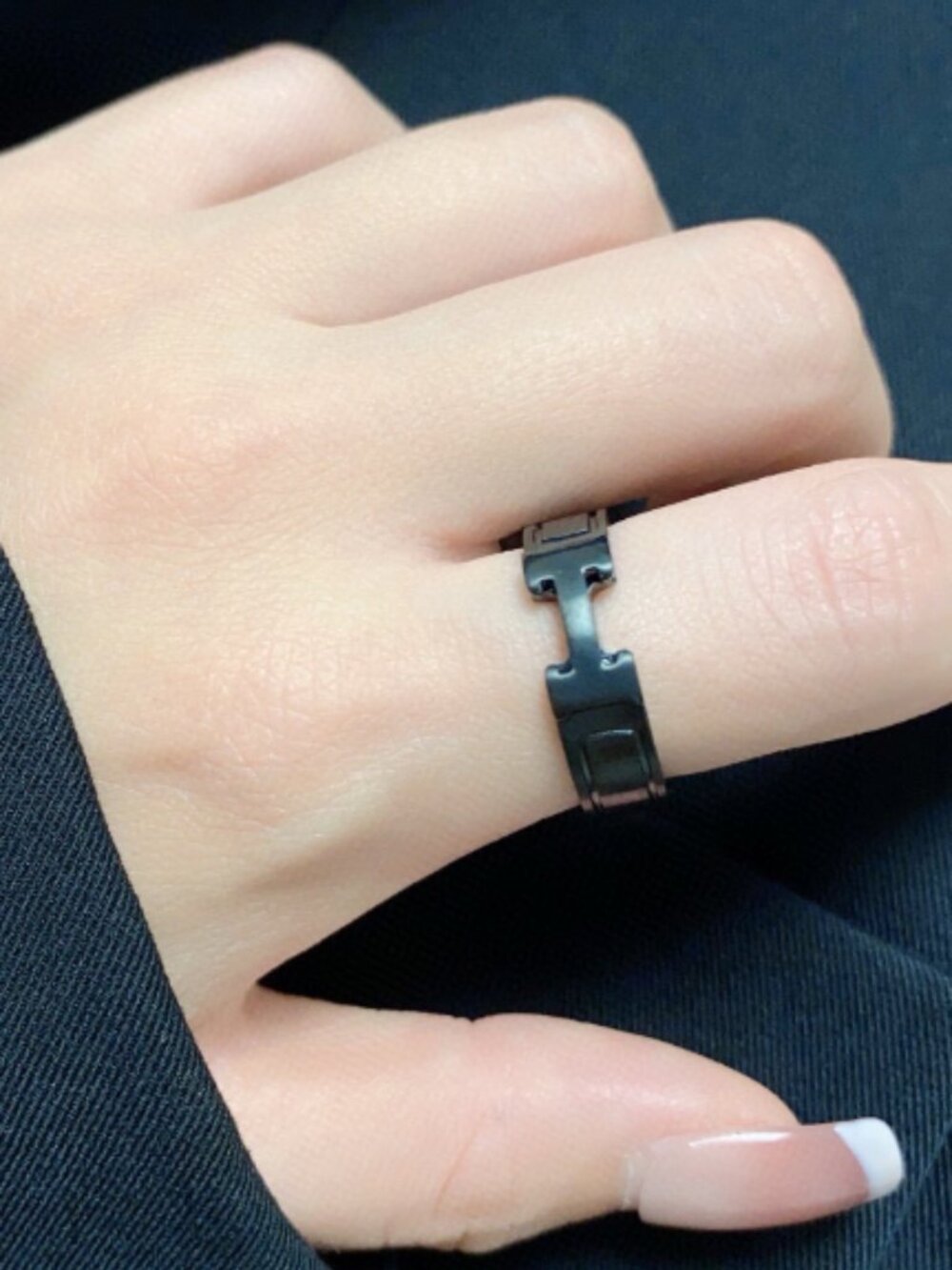Hermes ring
